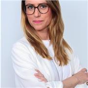 Especialista en Pedagogía Terapéutica y Audición y Lenguaje, comprometida con el desarrollo inclusivo